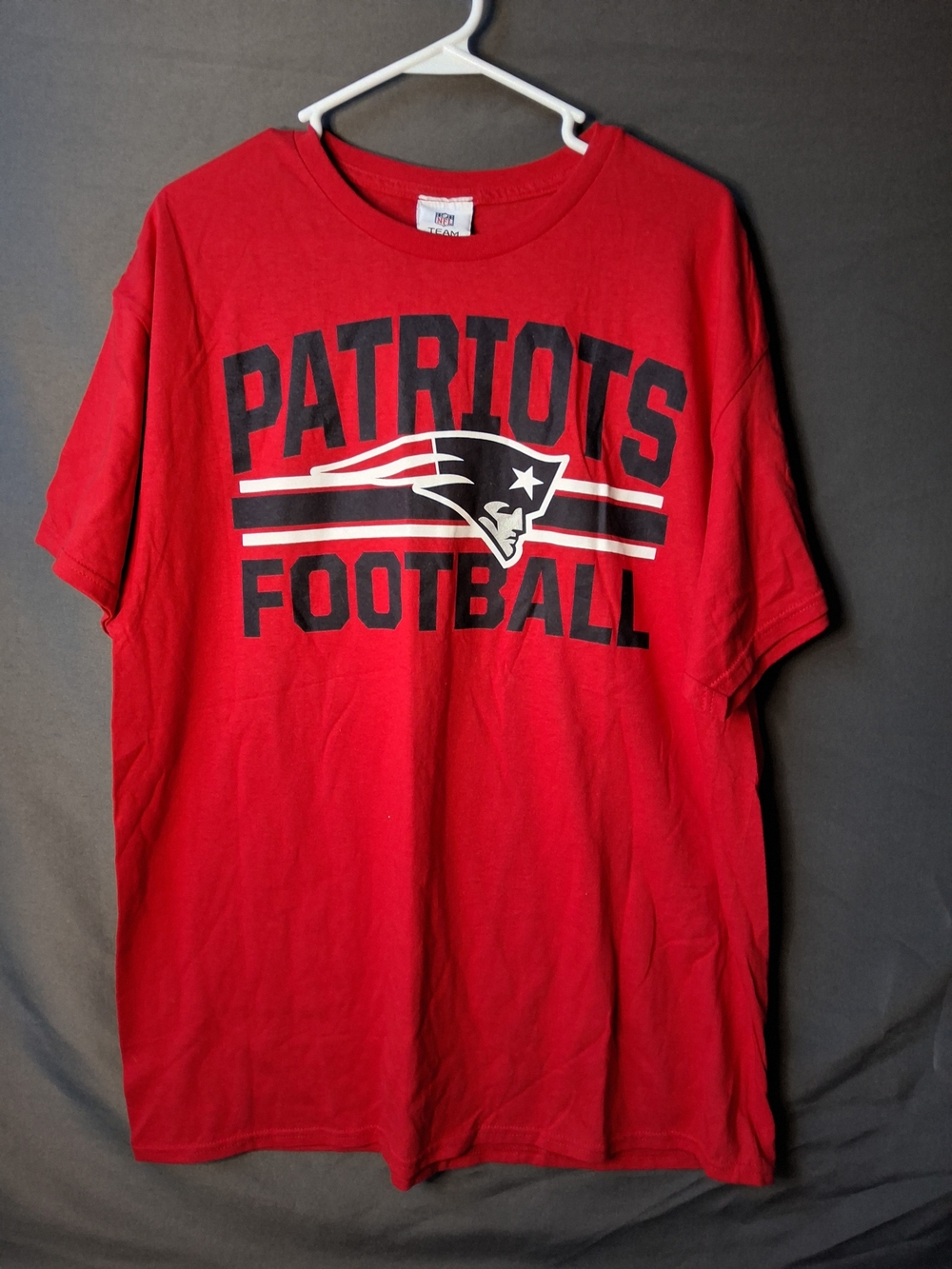 NFL Red Patriots Football Short Sleeve Tee